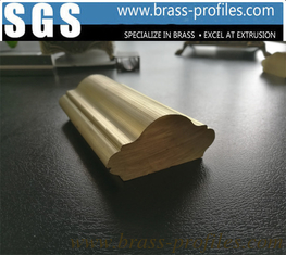 China Chinesischer Hersteller Messingtreppen Leitungsleitungen Messing-Extrusionsprofile fournisseur