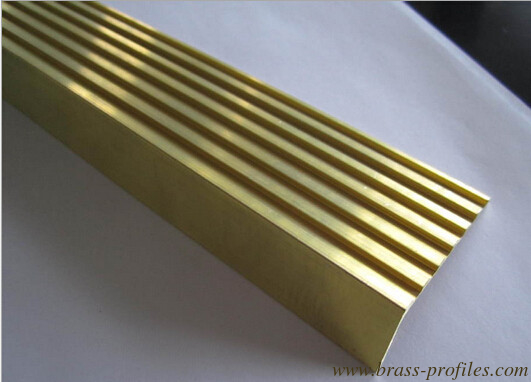 Schiebefeste Messing-Treppennasen für Decking-Brass-Schiebefeste fournisseur