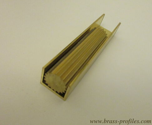 Hochdichte-Extrusions-Brassstange / Extrudierte Kupferlegierungsstange fournisseur