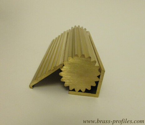 Hochdichte-Extrusions-Brassstange / Extrudierte Kupferlegierungsstange fournisseur