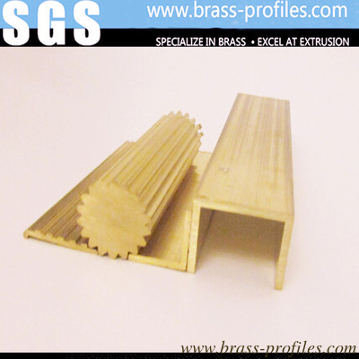 Extrudierte Profile Kupfer mit speziellen Formen Messing Extrusionen fournisseur
