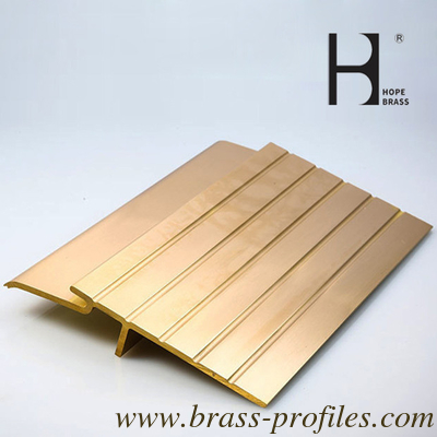 Schrittstreifen aus Gold, Messing, 2,5 x 100 cm für sicherheitsbewusste Käufer fournisseur