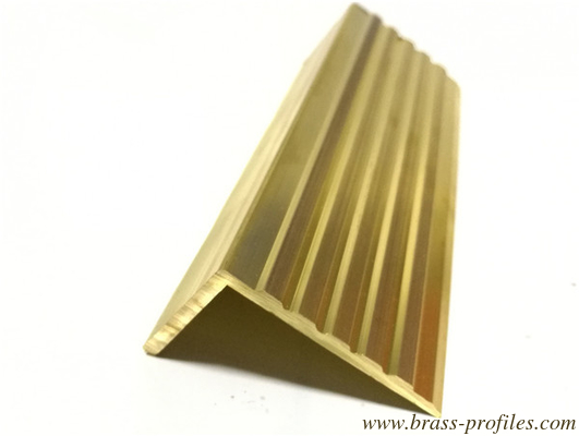 Schiebefeste Messing-Treppennasen für Decking-Brass-Schiebefeste fournisseur