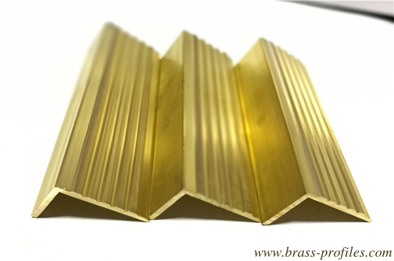 Schiebefeste Messing-Treppennasen für Decking-Brass-Schiebefeste fournisseur