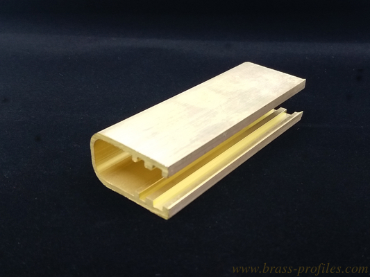 33 mm x 25 mm x 2 mm starker Messing U-Kanal für die Dekoration von Restaurants fournisseur