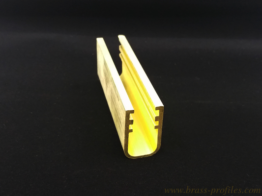 33 mm x 25 mm x 2 mm starker Messing U-Kanal für die Dekoration von Restaurants fournisseur