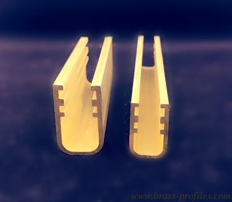 Designed Decorative Brass Extruding U-Kanal Gerade und starke Messingspur fournisseur