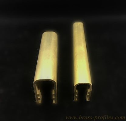 Designed Decorative Brass Extruding U-Kanal Gerade und starke Messingspur fournisseur