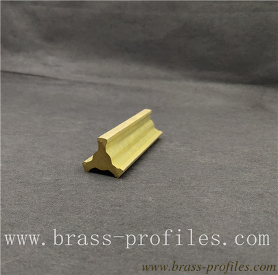 Kupferlegierung Extrudierprofile Kupfer-Zink-Materialien mit Ihrer Zeichnung fournisseur