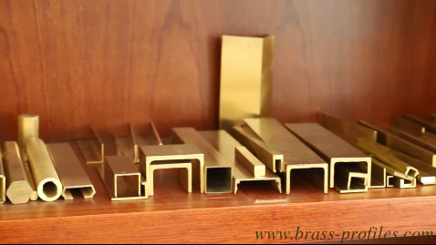 Luxus-Brass-Dekorativ-Extrudierprofile mit guter Qualität fournisseur