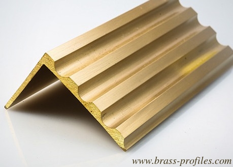Treppe Kupferlegierung Schieberegler L-Form Treppe Nasenbrass Nasenbrass Schritt Kante fournisseur